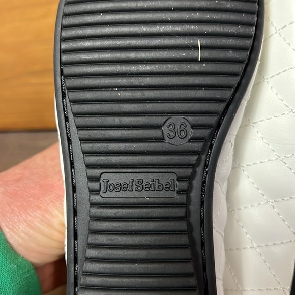 Josef Seibel Women’s 6 Patent Toe Black and White Ballet Flats Leather Comfort - Picture 7 of 10